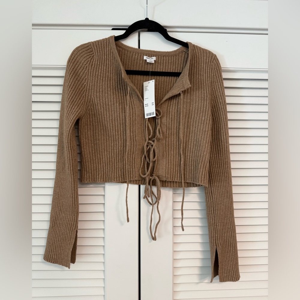 NWT Kimchi Blue Lace Up Sweater. Size Large.